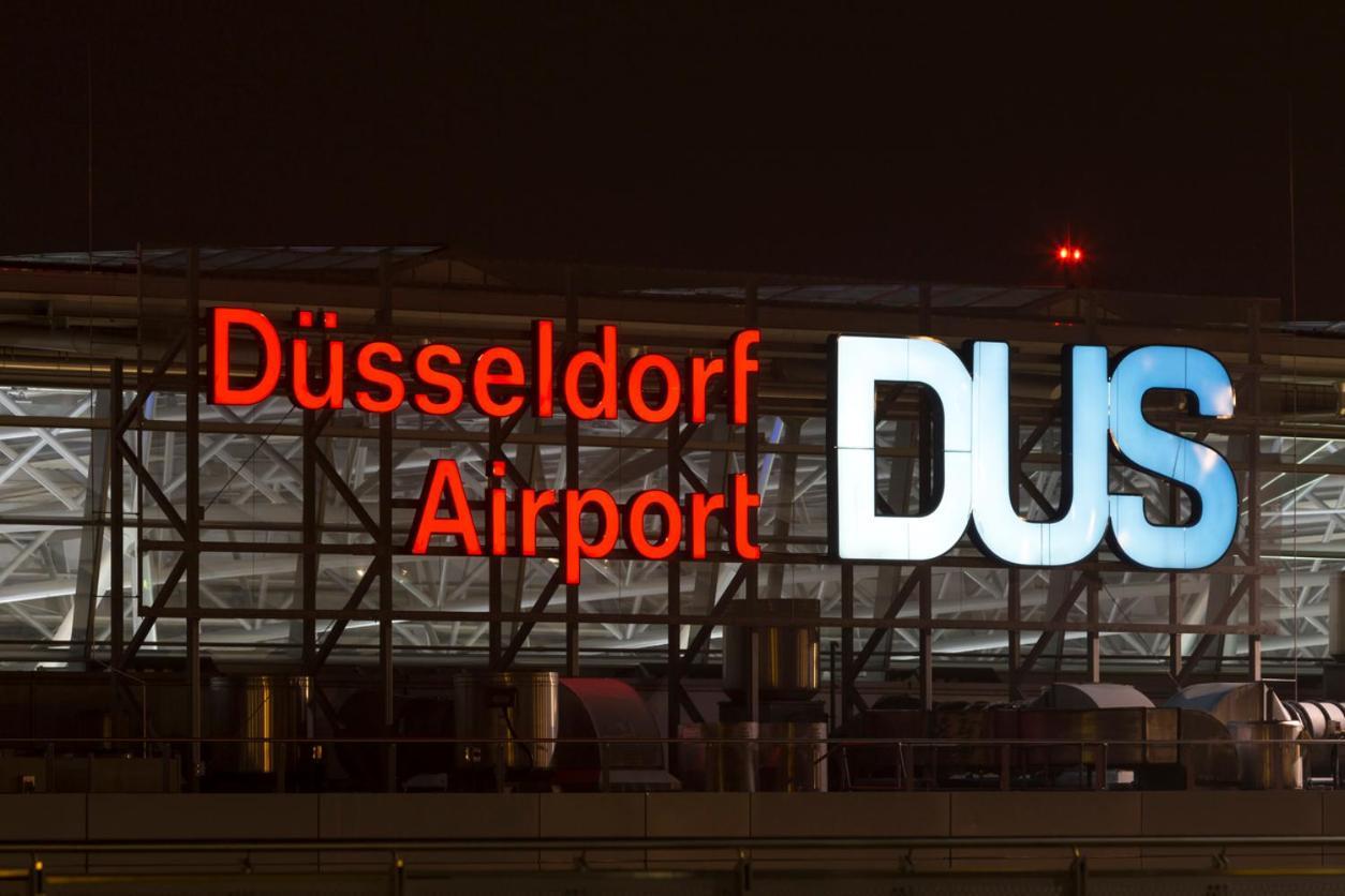 - Magical Harry Potter Apartment In Duisburg - 2 Mins Central Station Hbf - Kingsize Bed & Netflix - المظهر الخارجي الصورة