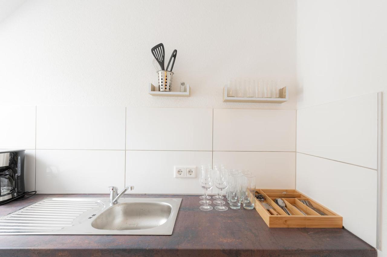 - Magical Harry Potter Apartment In Duisburg - 2 Mins Central Station Hbf - Kingsize Bed & Netflix - المظهر الخارجي الصورة